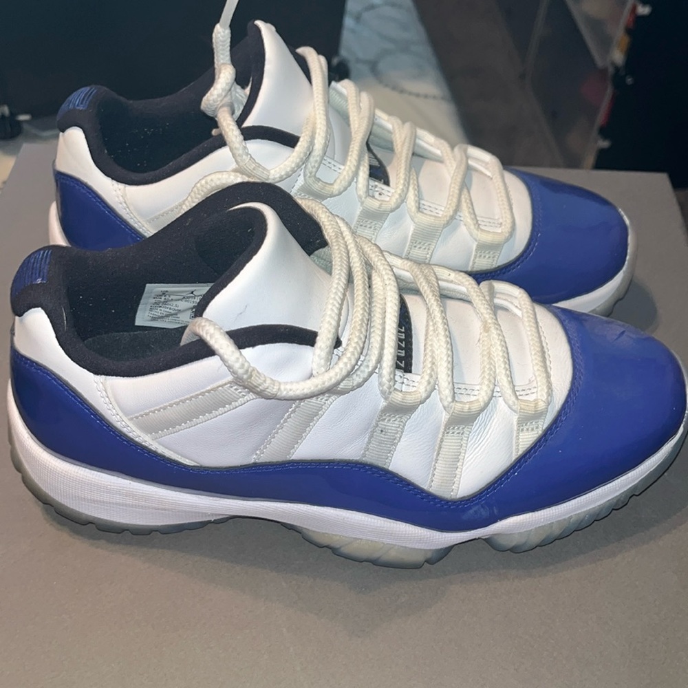 Blue and white Jordan 11 low top good condition